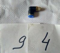 Фітинг кутовий 6х1.4мм XQG-18-XQG-BZ-07 (94)