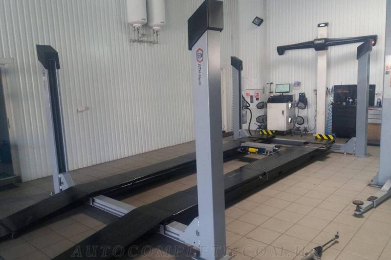 Установлен 4-х стоечный подъемник ATH 4.55А в г. Херсон