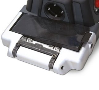 Батарея с системой быстрого отсоединения.