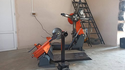 Шиномонтажний верстат Well Kraft 8970C 14-56" для вантажних автомобілів