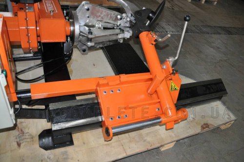 Грузовой шиномонтажный станок Well Kraft 8910C