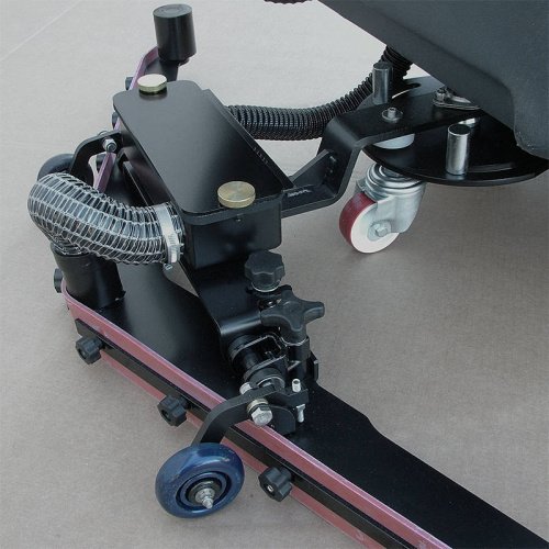 Поломоечная машина Lavor MEGA 7150 BT с зарядным устройством