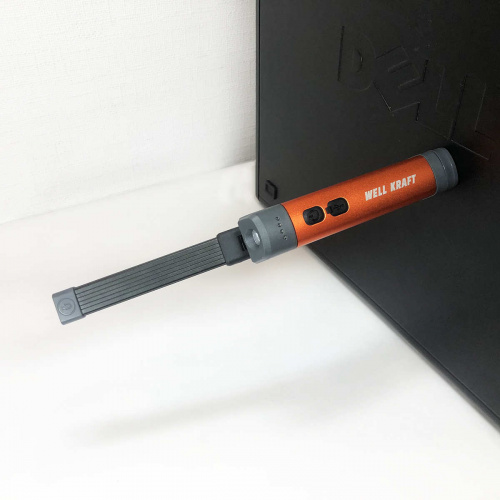 Професійний світлодіодний ліхтар 400lm Well Kraft ZF6620 з поворотною лампою та магнітом