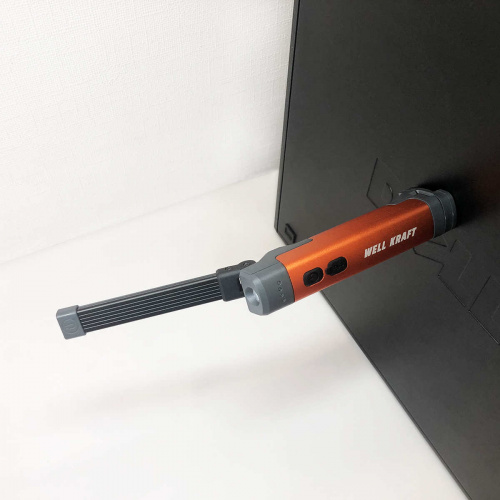 Професійний світлодіодний ліхтар 400lm Well Kraft ZF6620 з поворотною лампою та магнітом