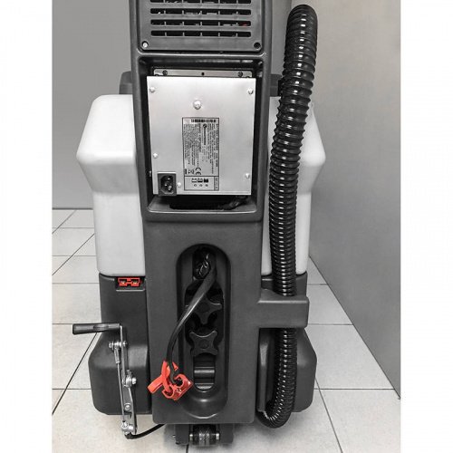 Поломоечная машина Lavor DYNAMIC 45B с аккумулятором и зарядным устройством