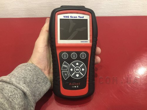 Мультимарочный автосканер Autel Scan Tool VAG505