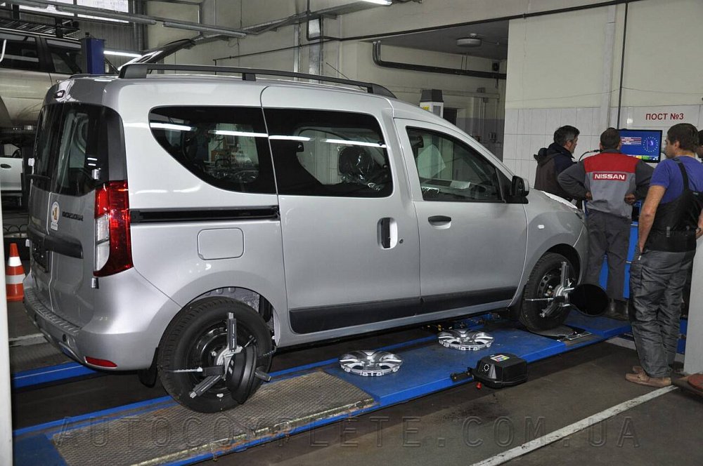 КийАвто - встановлений 3D стенд розвал-сходження Ravaglioli TD3000