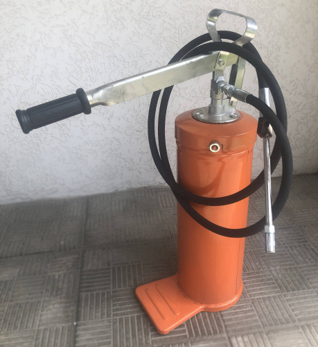 Солидолонагнетатель Well Kraft 1010