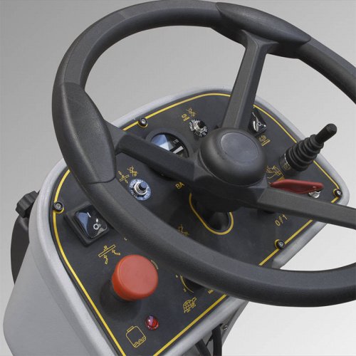 Поломоечная машина Lavor MEGA 7150 BT с зарядным устройством