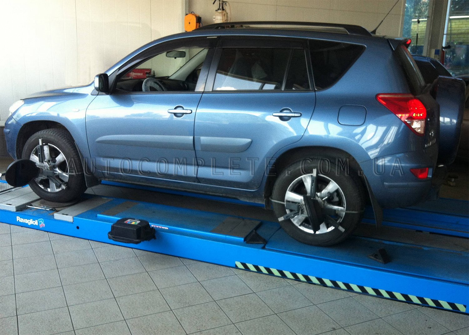 Установка 3D развал-схождения RAV TD3000HP.B в Краматорске