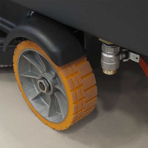 Поломоечная машина Lavor MEGA 7150 BT с зарядным устройством