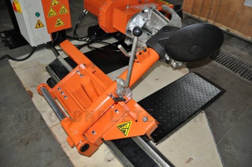 Грузовой шиномонтажный станок Well Kraft 8910C