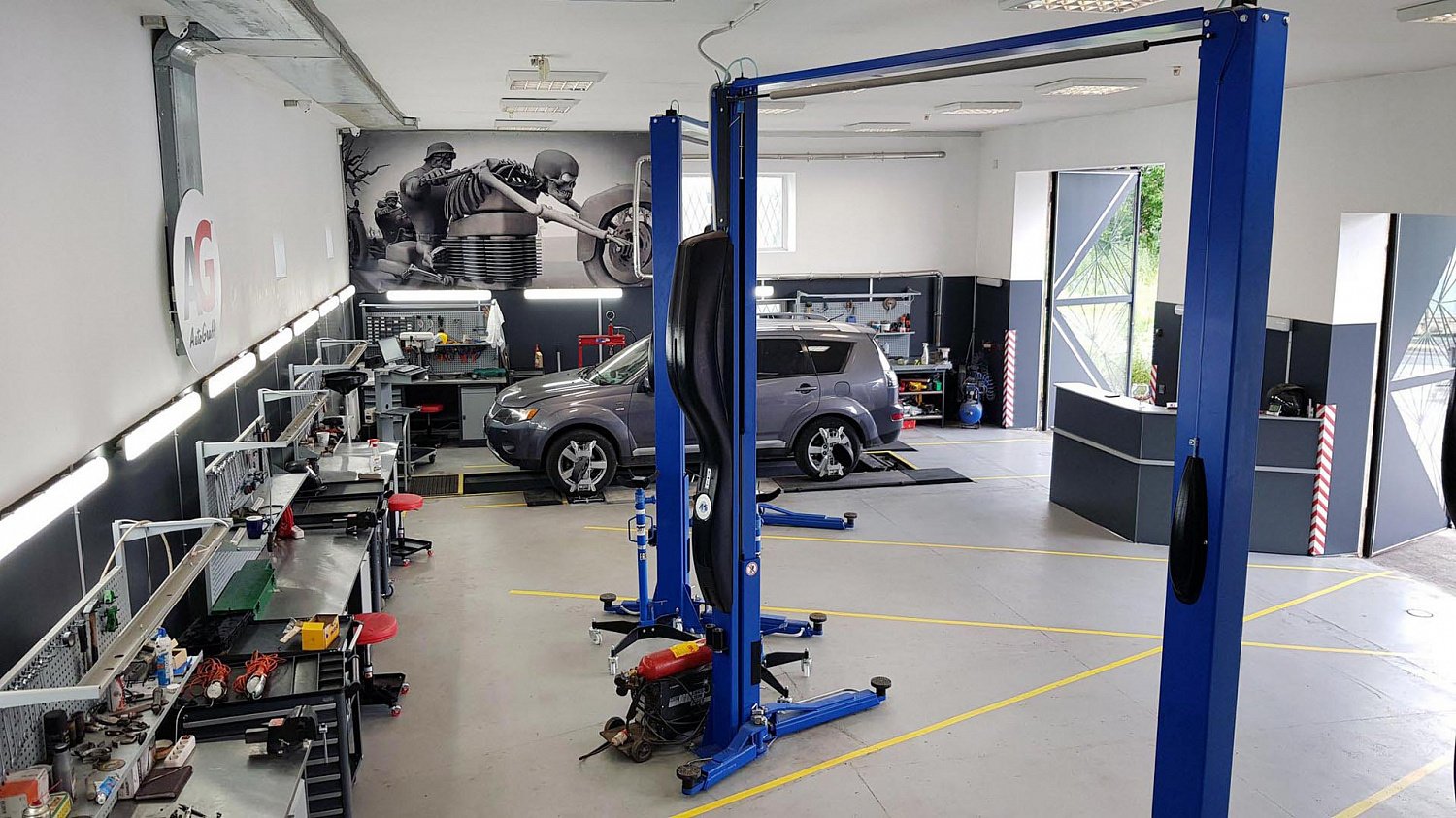 Двухстоечные подъемники AMI 3.6 CLASSIC "AutoGraff" - Винница