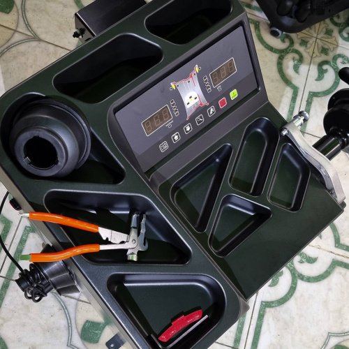 Балансировочный станок 2D ATH W24