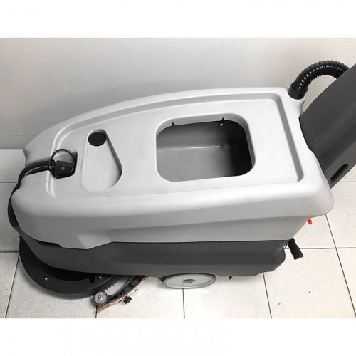 Поломоечная машина Lavor DYNAMIC 45B с аккумулятором и зарядным устройством