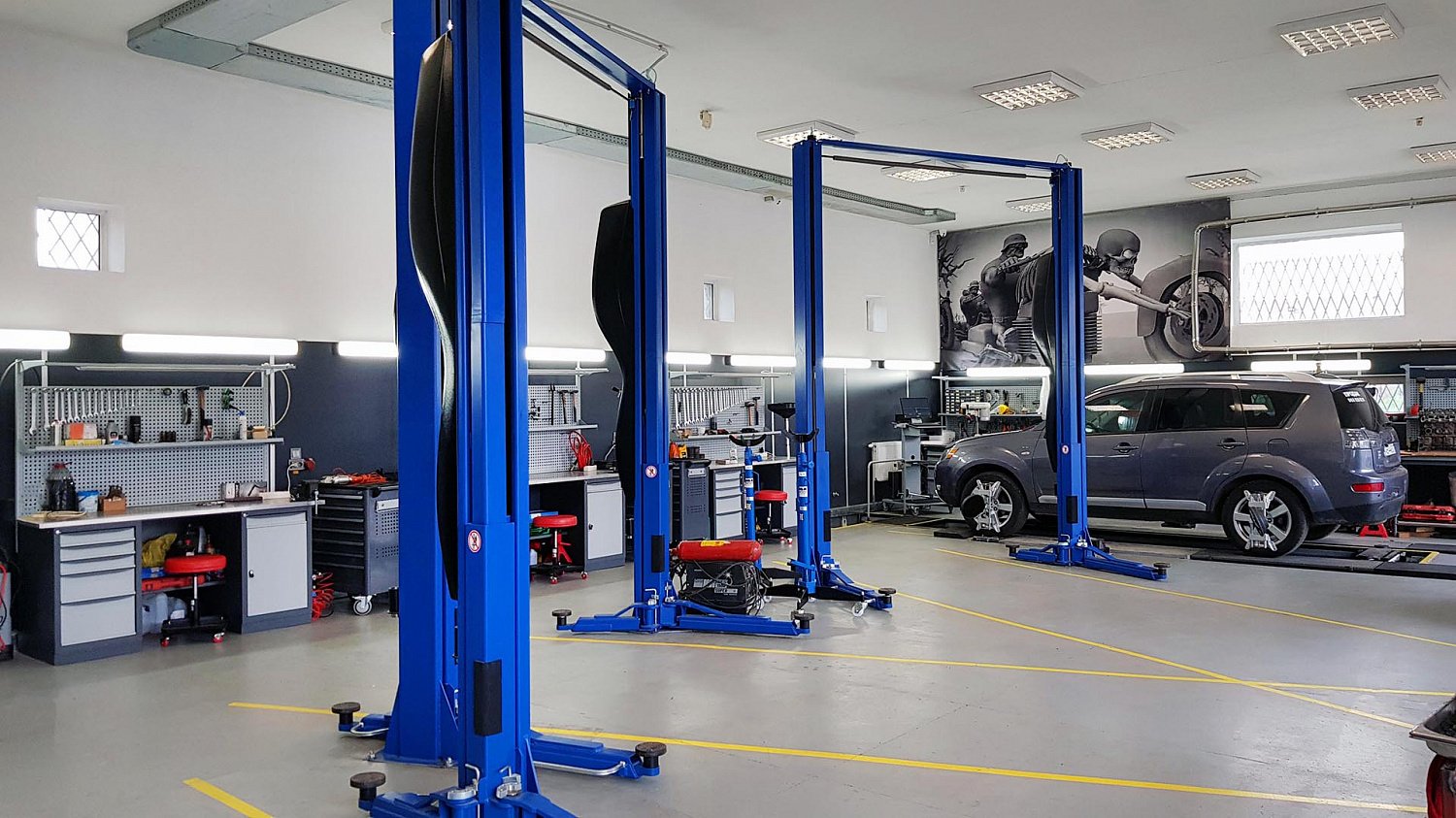 Двухстоечные подъемники AMI 3.6 CLASSIC "AutoGraff" - Винница