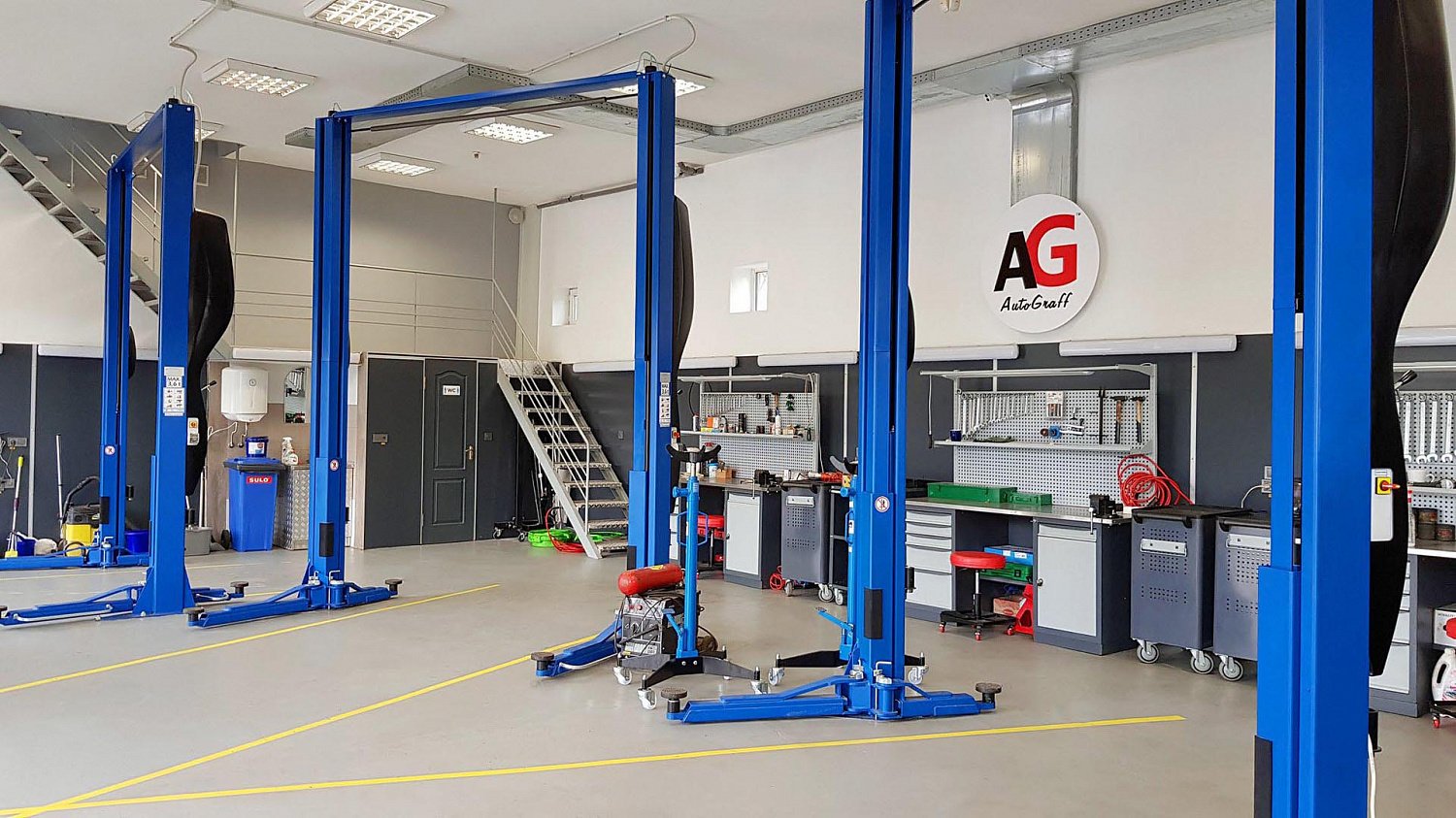 Двухстоечные подъемники AMI 3.6 CLASSIC "AutoGraff" - Винница