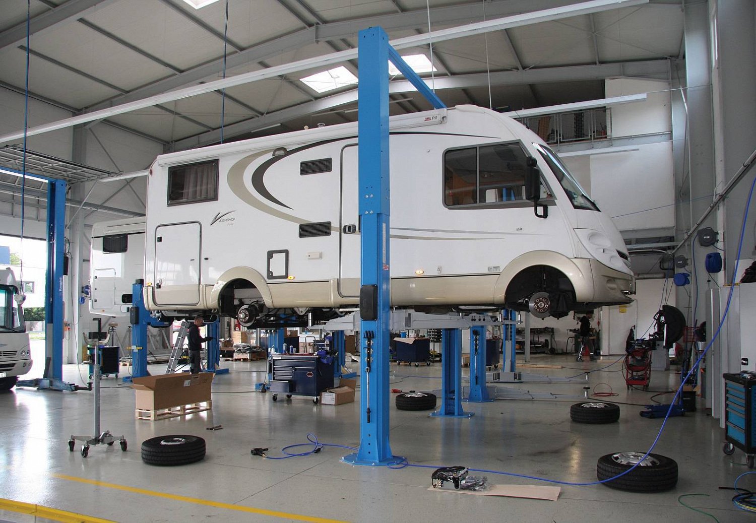 Подъемник двухстоечный 5т Ravaglioli KPH 370.50LIK (Италия) Для СТО: Автоподъемник: (Акции, Доставка)!