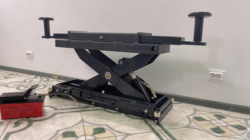 Траверса пневмогідравлічна 3т Well Kraft 4003A Для СТО: Автопідйомник: (Акції, Доставка)!