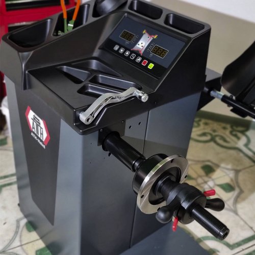 Балансировочный станок 2D ATH W24