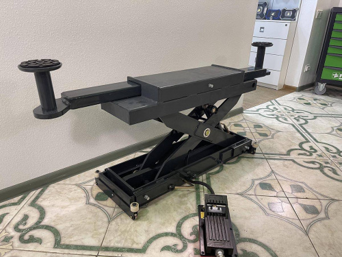 Траверса пневмогідравлічна 3т Well Kraft 4003A Для СТО: Автопідйомник: (Акції, Доставка)!