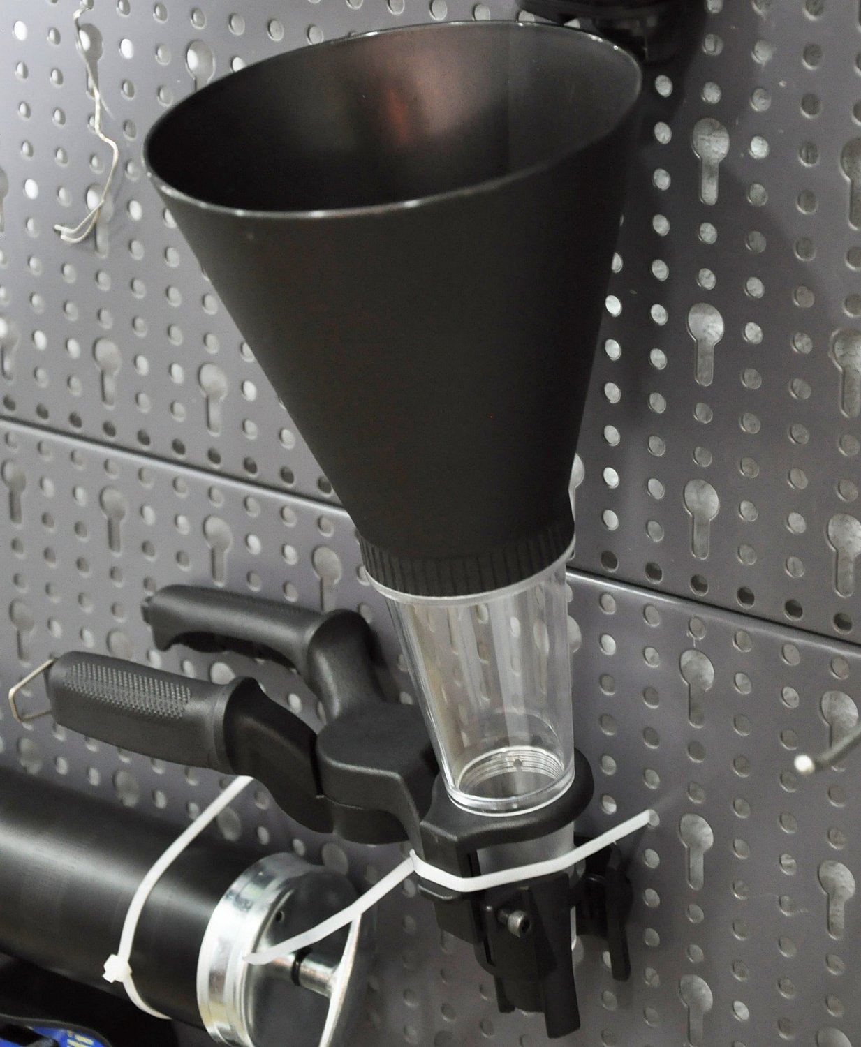 Универсальная масляная воронка Fasano FG 178/UF