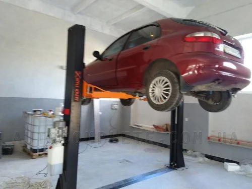 Підйомник двостійковий 4т Well Kraft 2140 (Німеччина-Китай) Для СТО: Автопідйомник: (Акції, Доставка)!